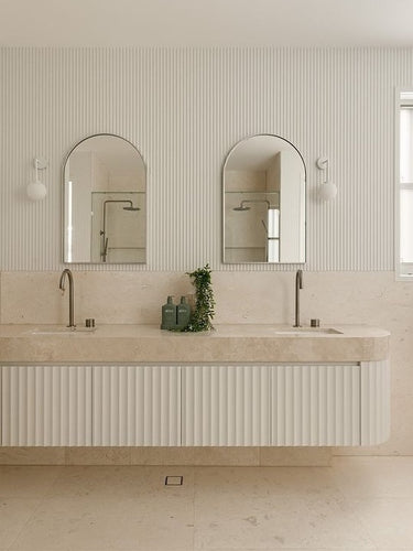 Baltic Arch Silver 550x850 IDBGroup .jpg