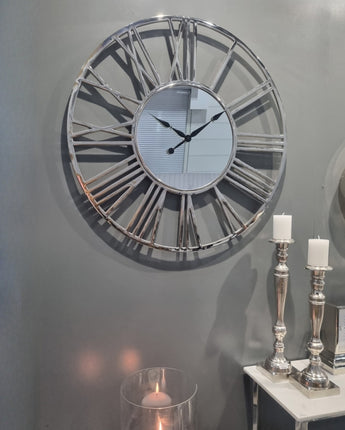 Romeo Clock